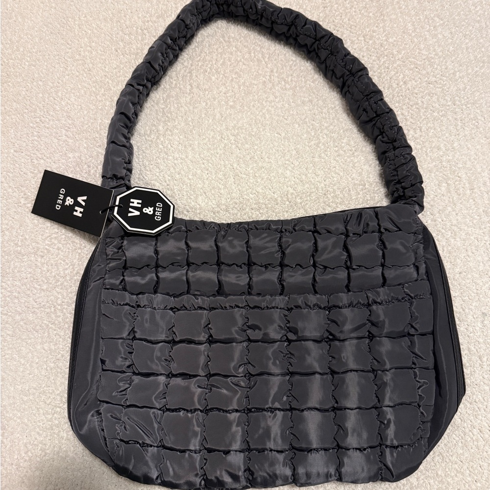 Quilted Shoulder NWT Black Bag Y2K Grunge Goth Sporty Purse Hipster Zip Closure